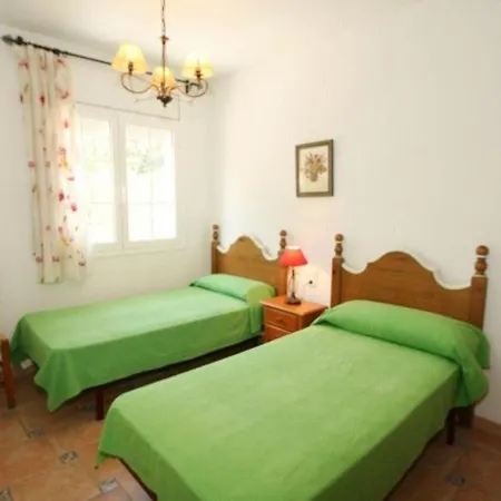 Villa En Ametlla De Mar Con Piscina Privada Y Jardin, A Solo 200m Del Mar, 6 Personas - Hisp-217-45 *