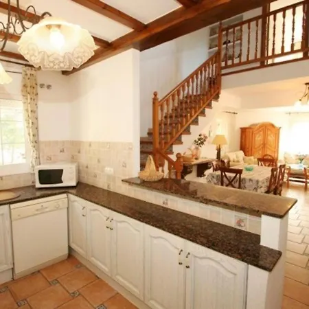 En Ametlla De Mar Con Piscina Privada Y Jardin, A Solo 200m Del Mar, 6 Personas - Hisp-217-45 L'Ametlla de Mar